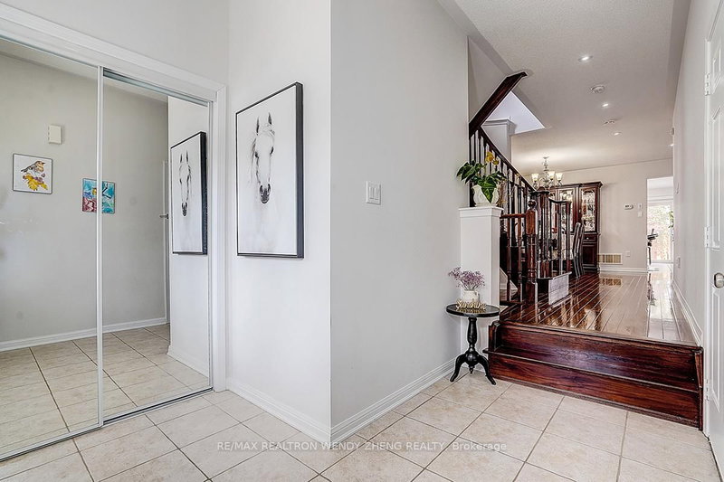 10 Collie Crescent
