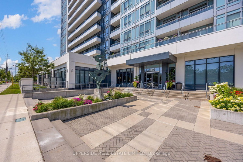 806 - 7890 Bathurst Street