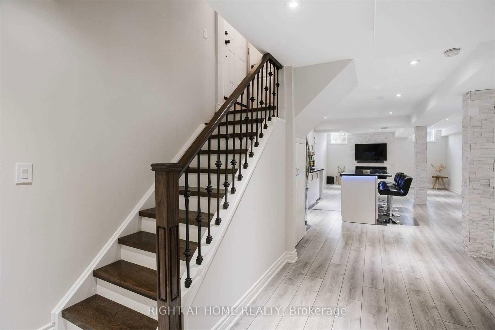 #Basement - 110 Thatcher Crescent, East Gwillimbury 3