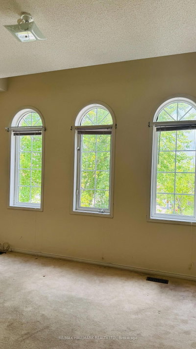 47 Futura Avenue • Richmond Hill, ON photo 6