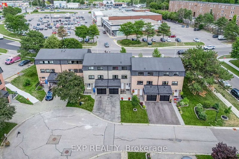 6 Poplar Crescent