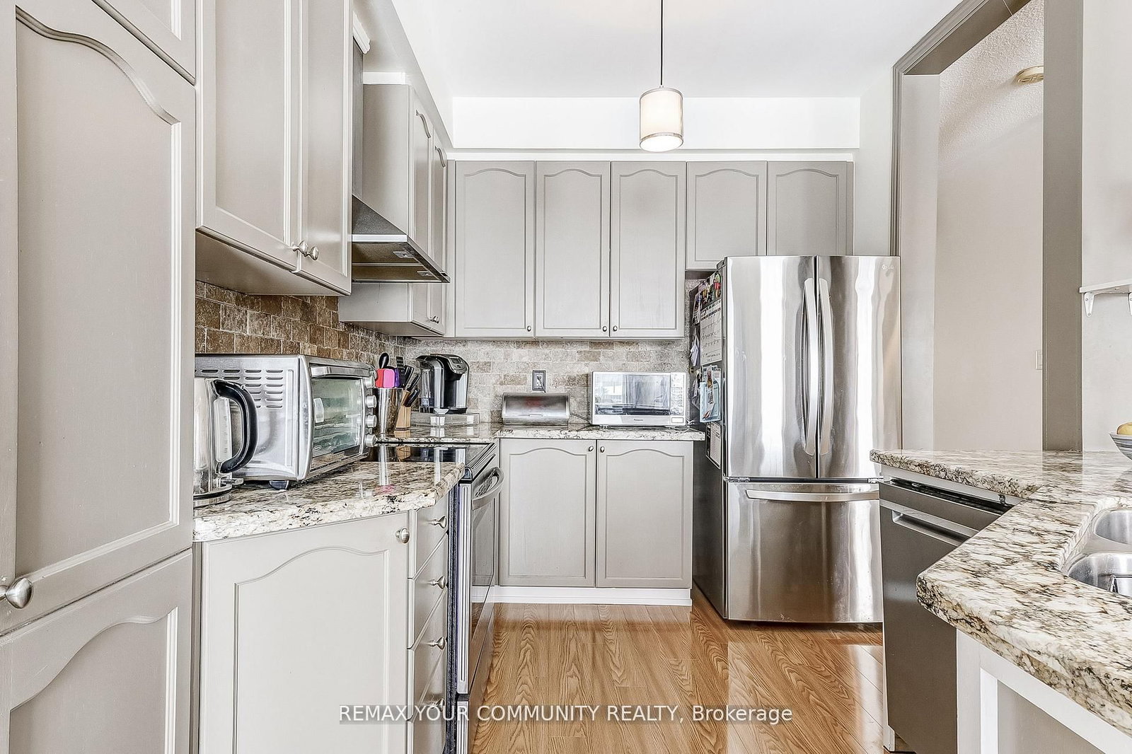 16 Windrow Street • Richmond Hill, ON photo 14