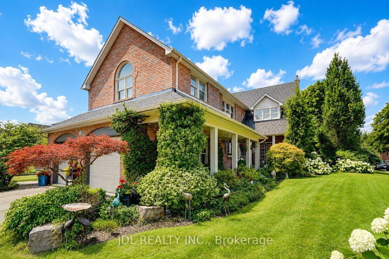 84 Longwater Chase