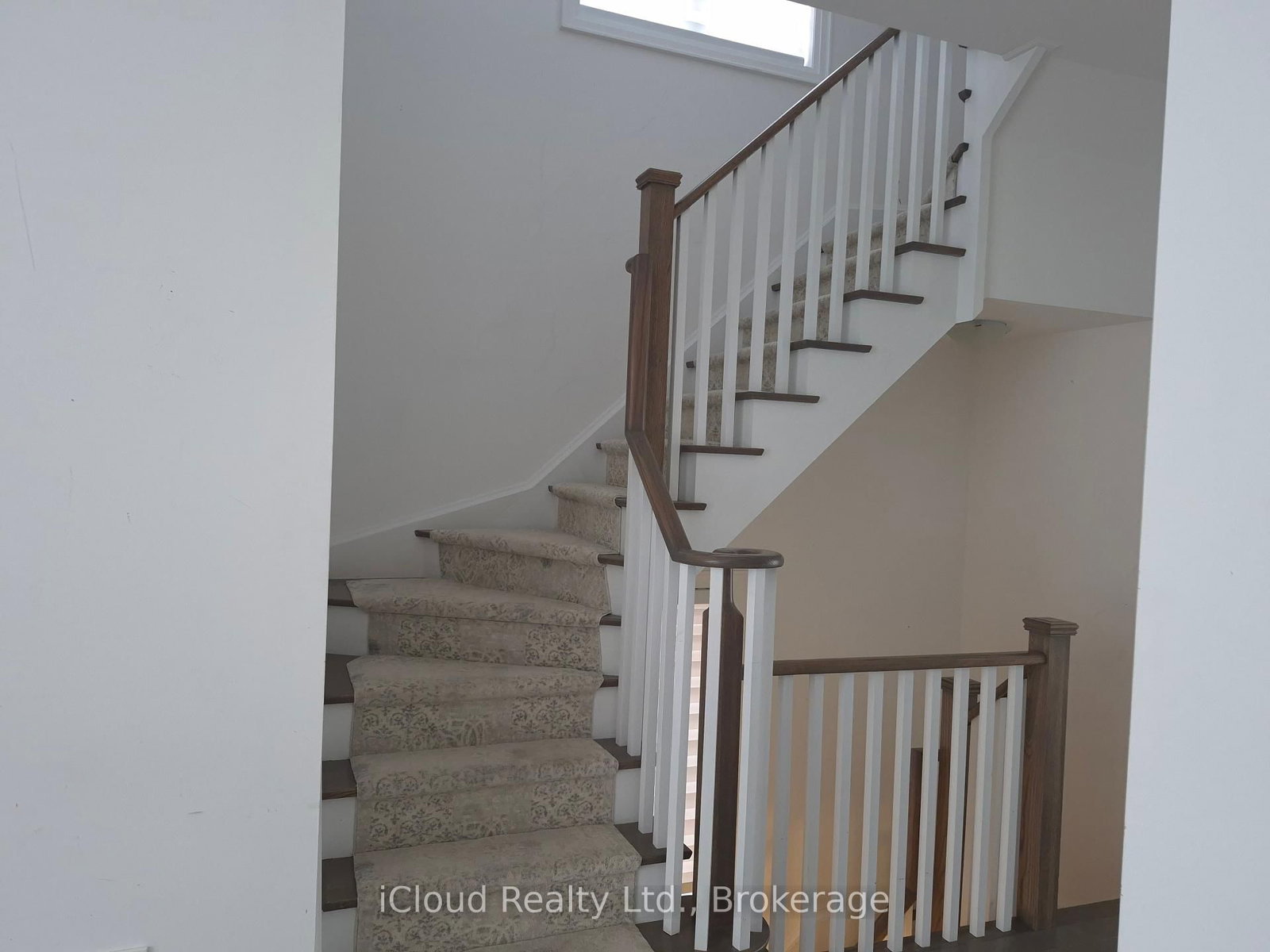 31 Globemaster Lane • Richmond Hill, ON photo 5