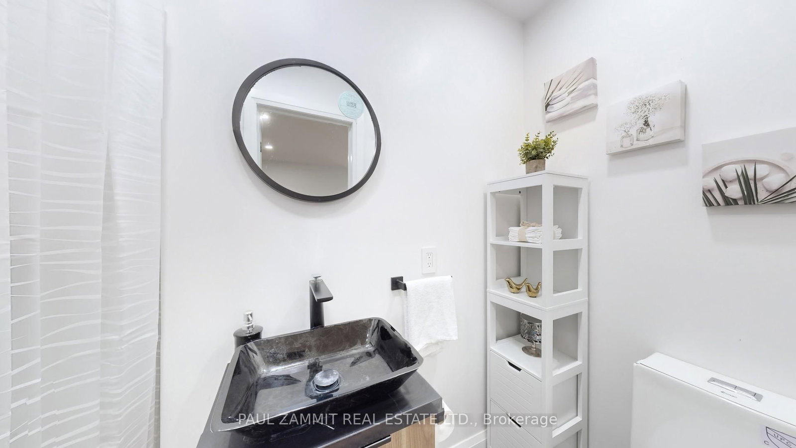 31 Henderson Avenue • Markham, ON photo 18