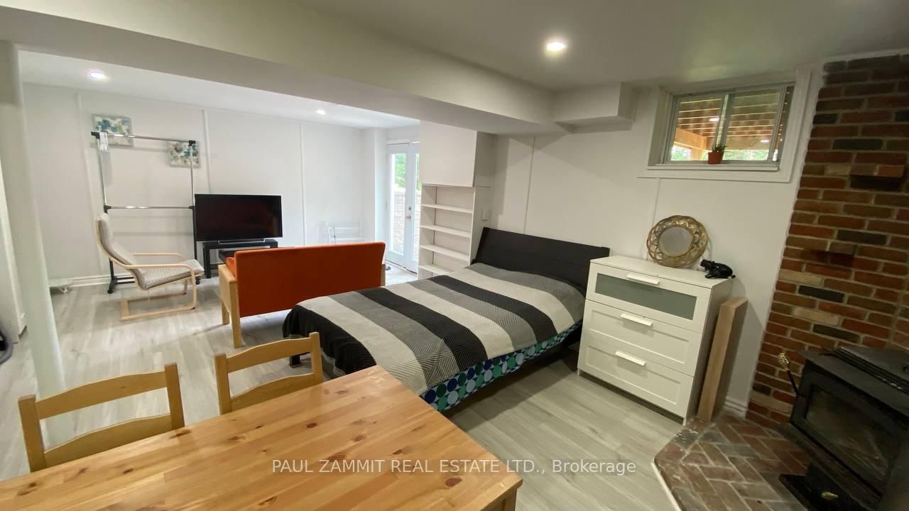 31 Henderson Avenue • Markham, ON photo 42