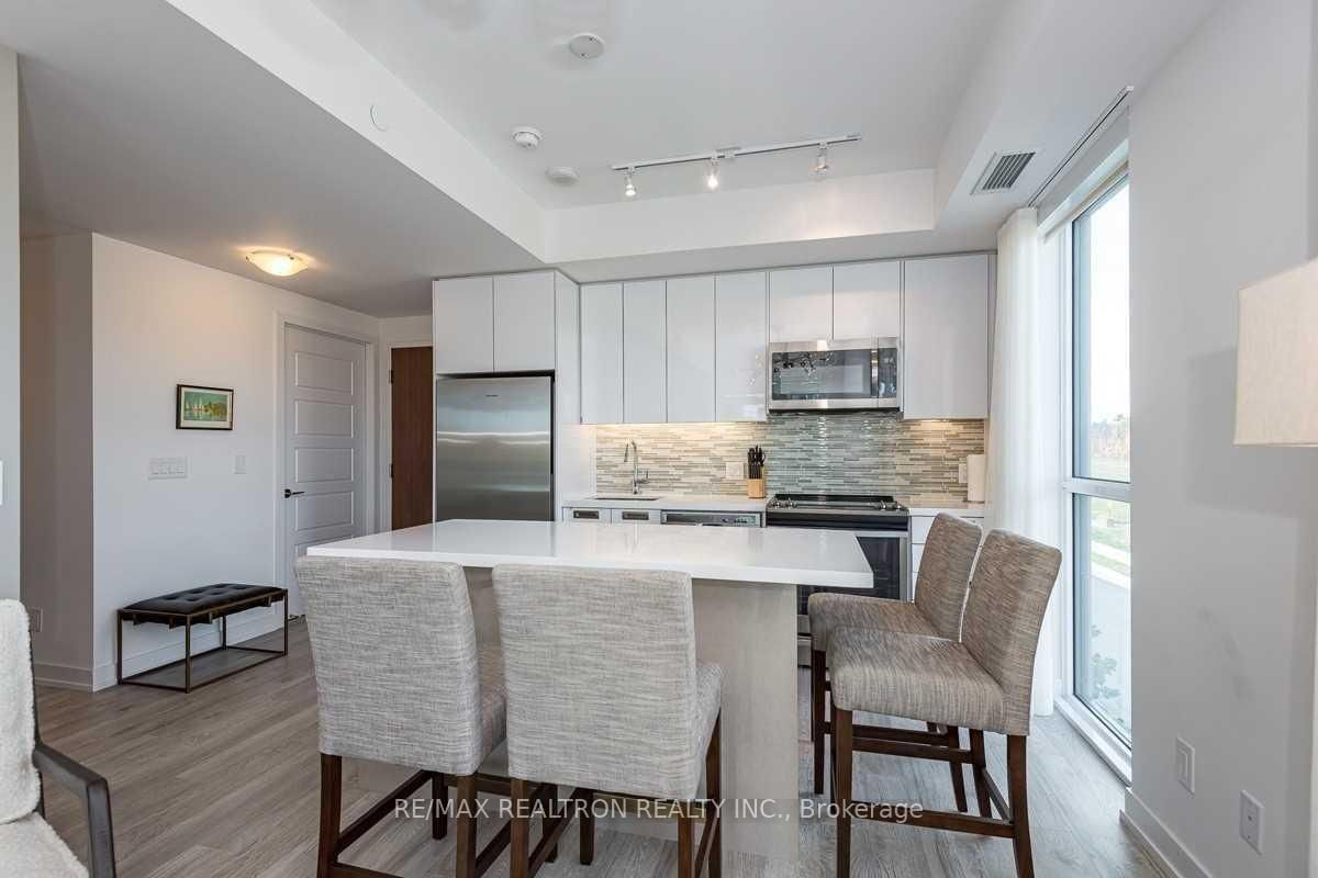 B313 - 271 Sea Ray Avenue, Innisfil 3