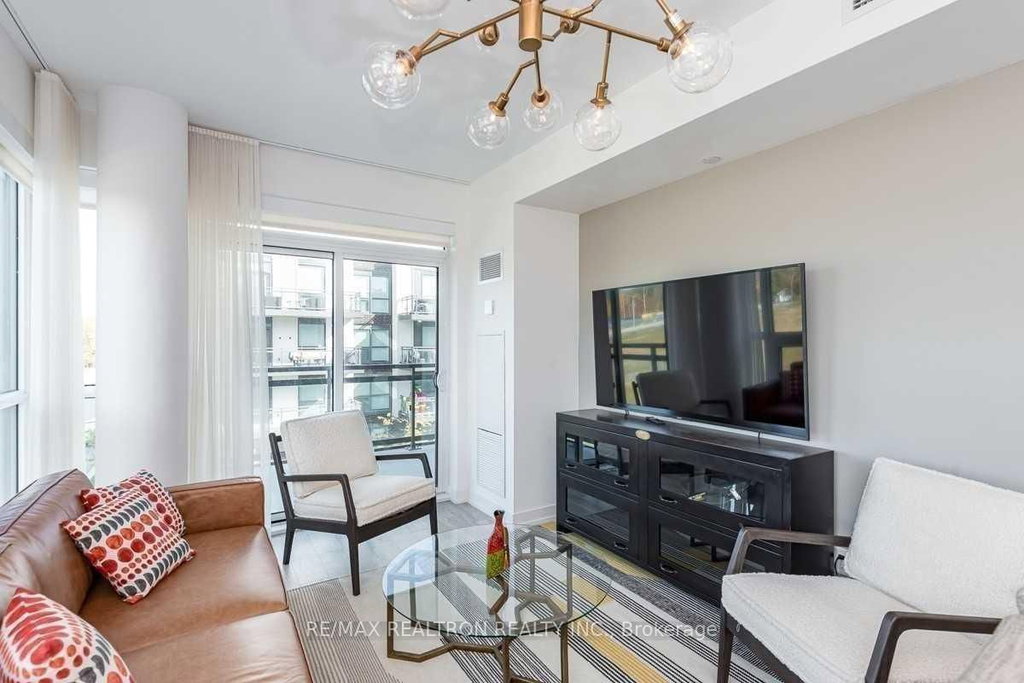 B313 - 271 Sea Ray Avenue 4