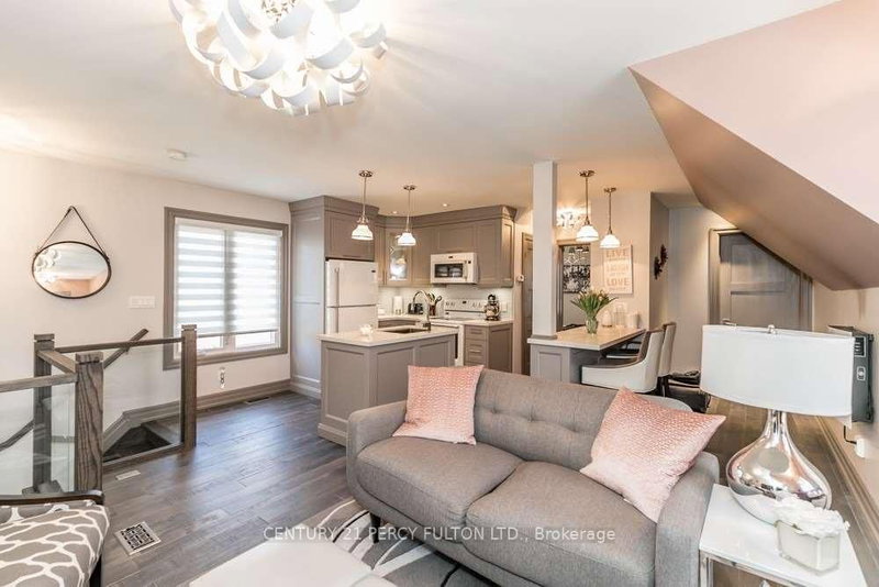 Coach house - 44 Hawkridge Avenue