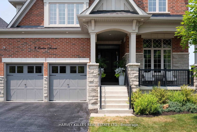 4 Larkin Avenue