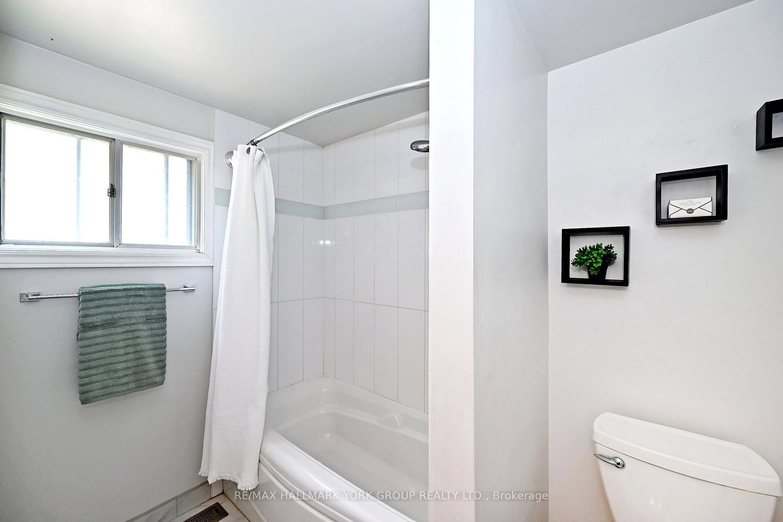 174 Currey Crescent • Newmarket, ON photo 26