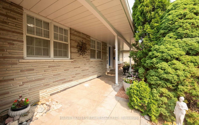 20 Willowgate Drive