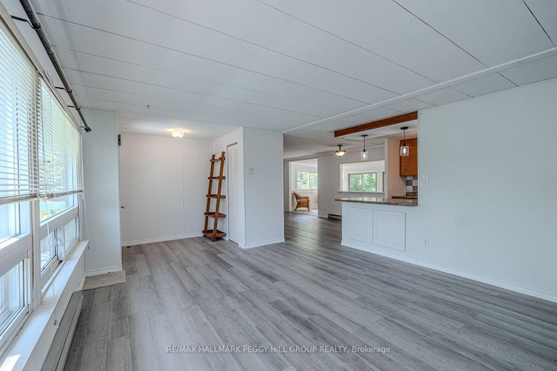 85 Hawthorne Drive