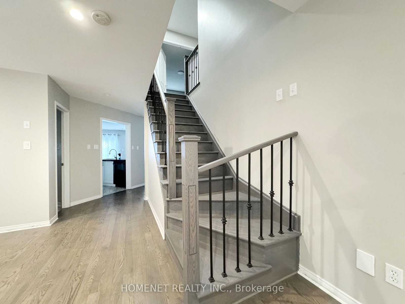 2 Stotts Crescent • Markham, ON photo 9