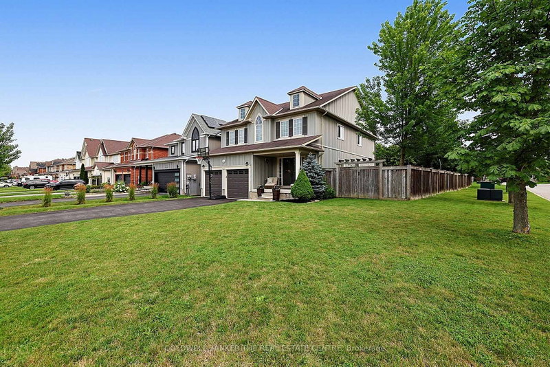 126 Donald Stewart Crescent