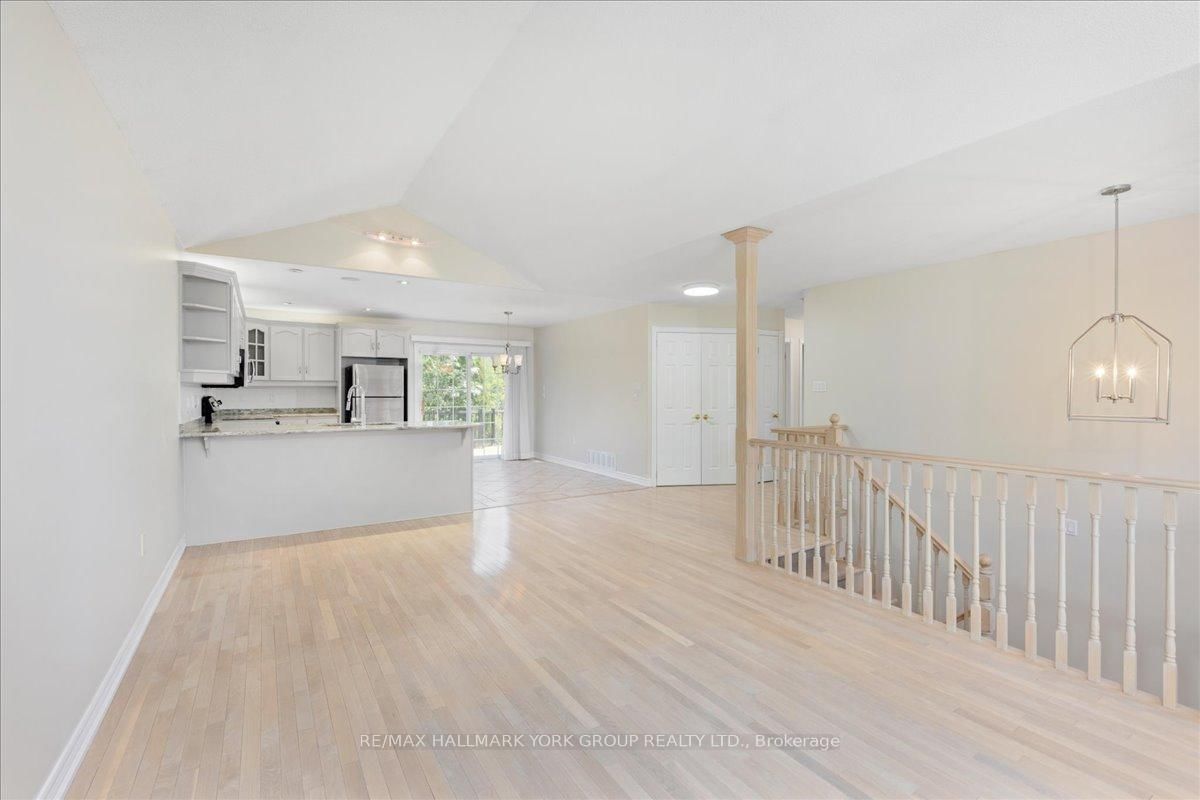 45 Highcastle Avenue • Georgina, ON photo 13