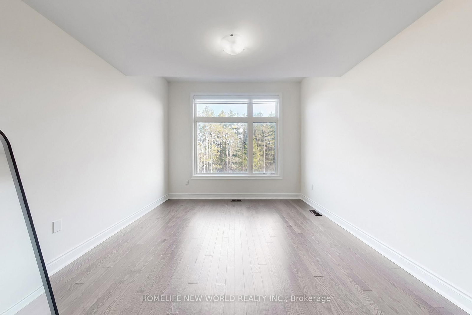 18 Bennington Road • Newmarket, ON photo 21
