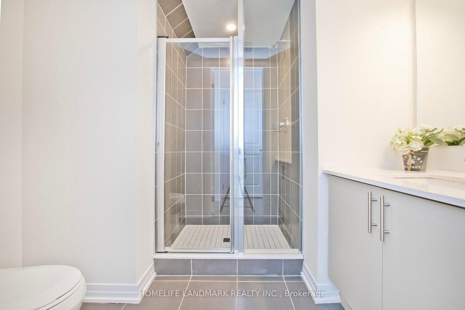 33 Kahshe Lane • Richmond Hill, ON photo 20