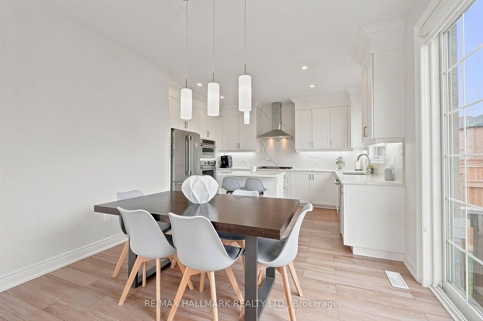 1021 Langford Boulevard • Bradford West Gwillimbury, ON photo 16