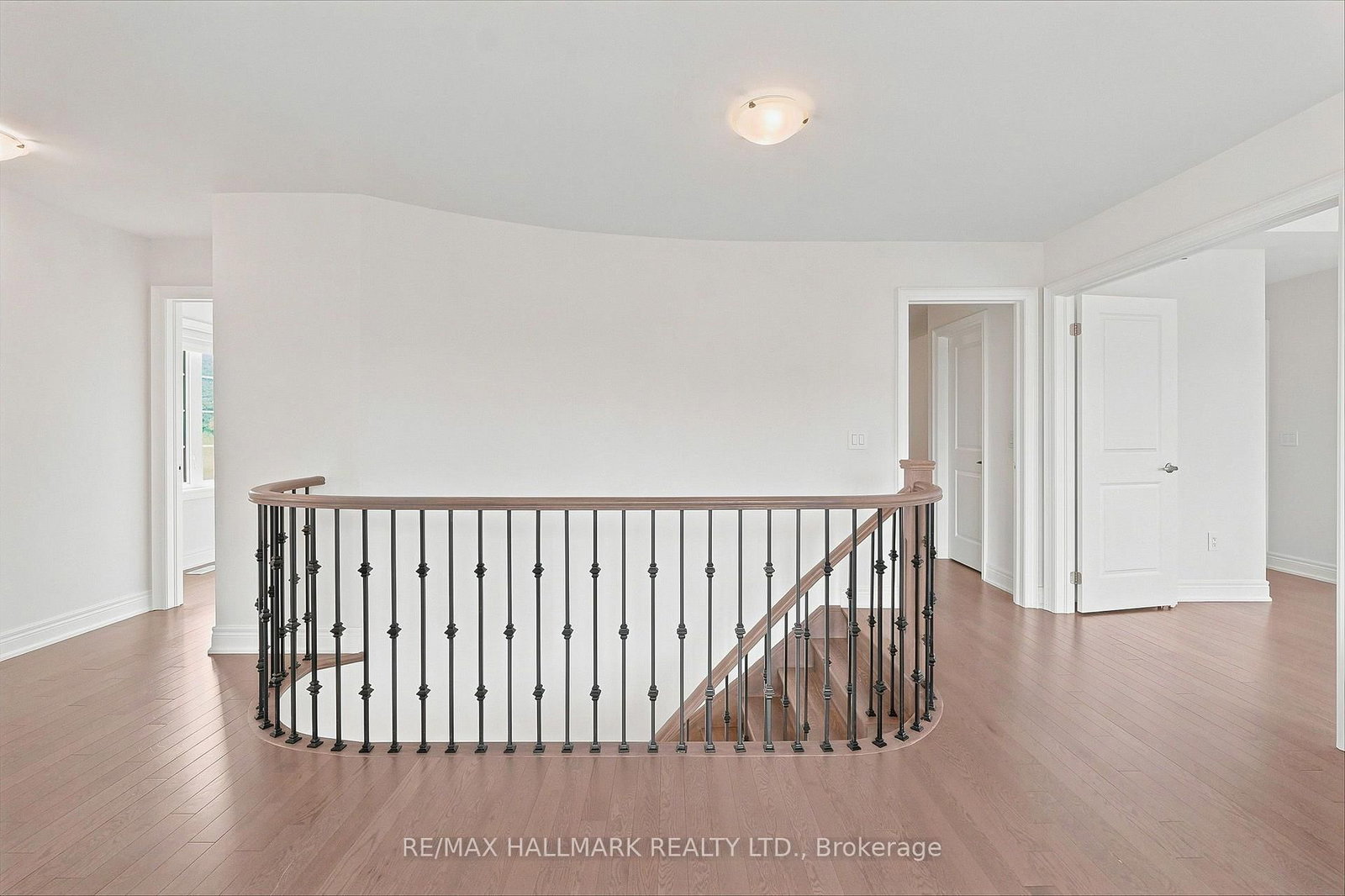 1021 Langford Boulevard • Bradford West Gwillimbury, ON photo 37