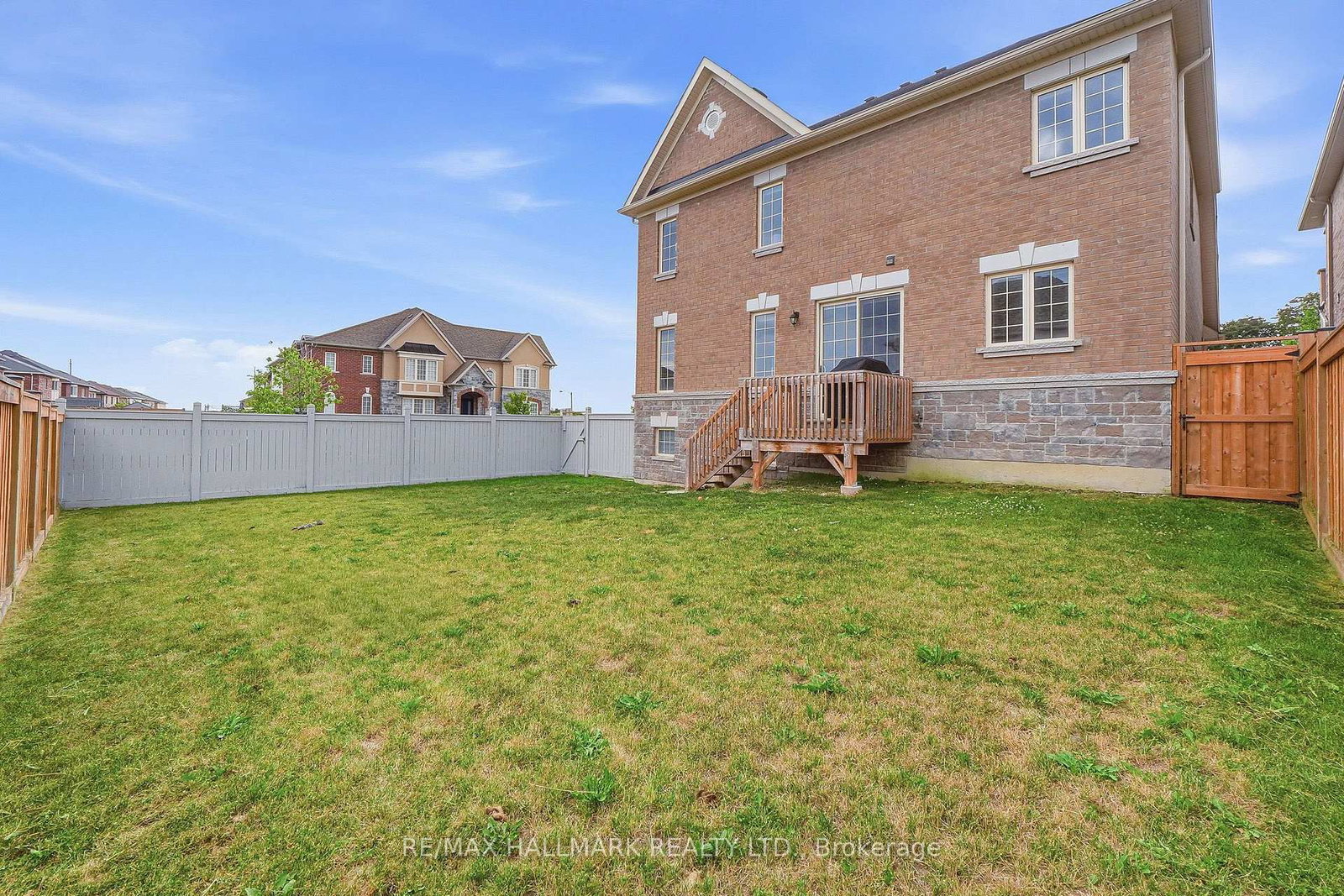 1021 Langford Boulevard • Bradford West Gwillimbury, ON photo 46
