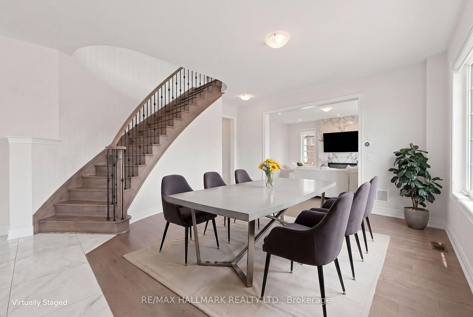1021 Langford Boulevard • Bradford West Gwillimbury, ON photo 6