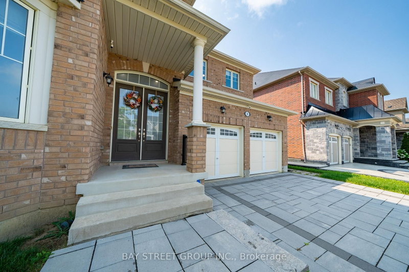 31 Woodgate Pines Dr photo 4