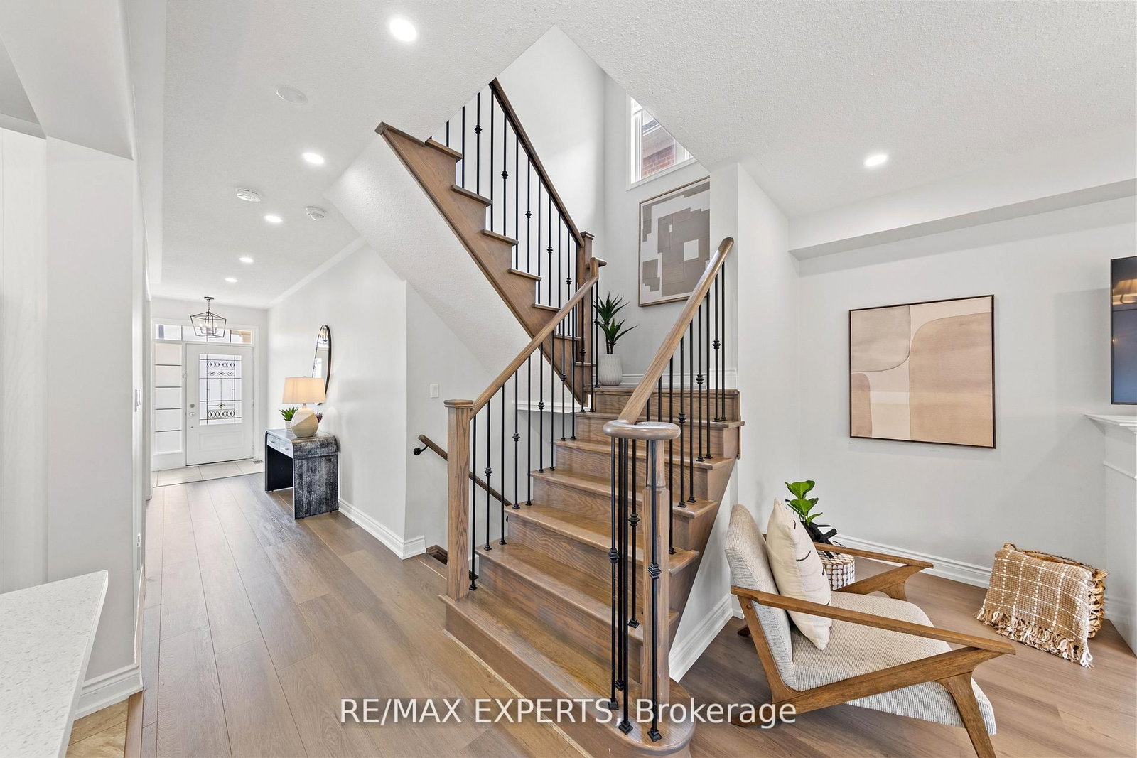 22 Manor Glen Crescent • East Gwillimbury, ON photo 18