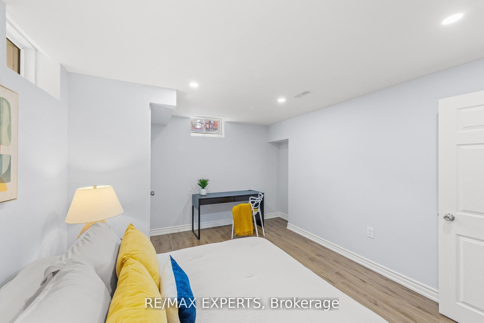 22 Manor Glen Crescent • East Gwillimbury, ON photo 39