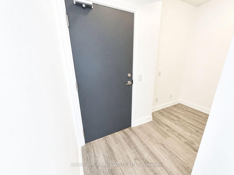 1003 - 9618 Yonge Street