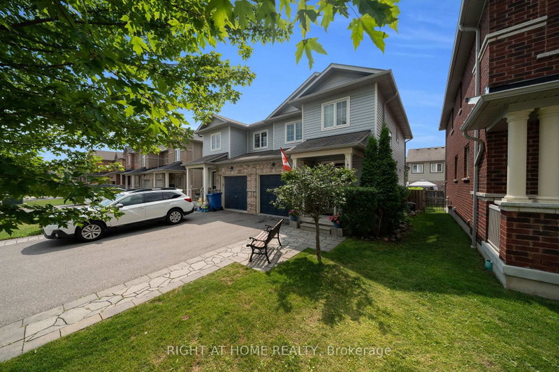 119 Vera Lynn Crescent