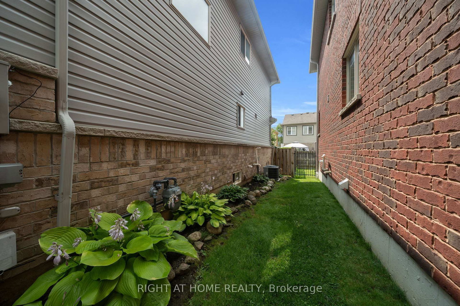 119 Vera Lynn Crescent • Whitchurch-Stouffville, ON photo 36