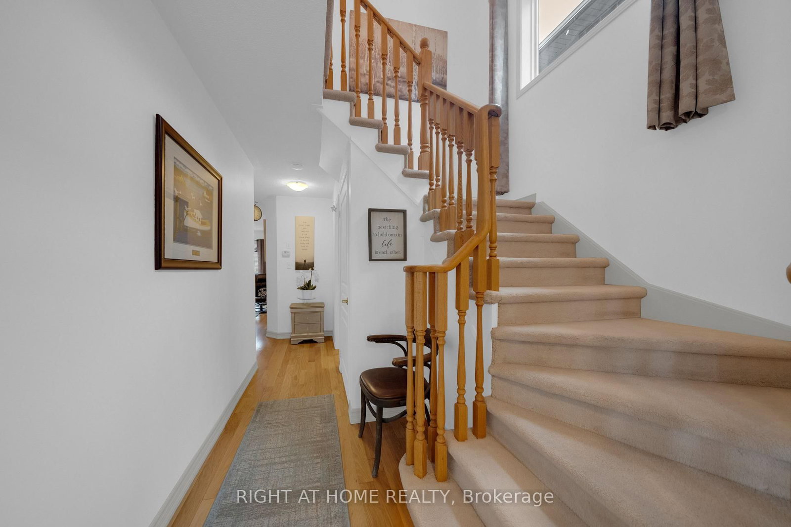 119 Vera Lynn Crescent • Whitchurch-Stouffville, ON photo 6