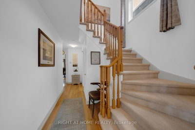 119 Vera Lynn Crescent • Whitchurch-Stouffville, ON photo 6