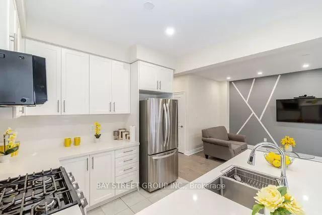 159 Heritage Street • Bradford West Gwillimbury, ON photo 11