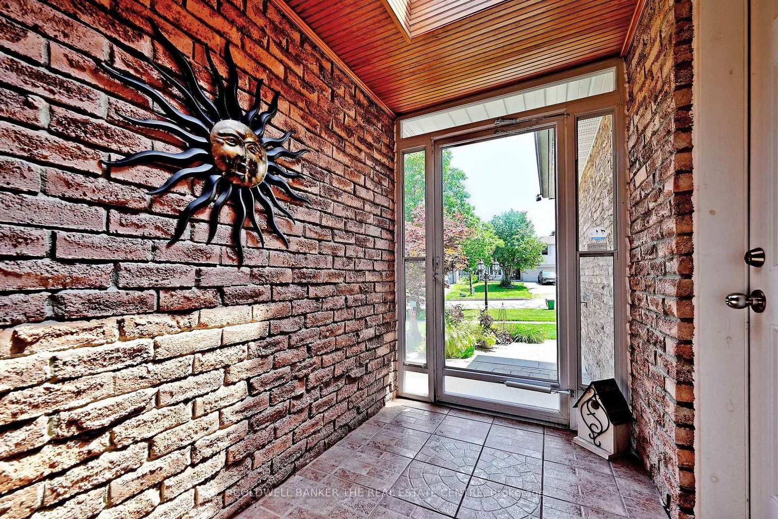 134 Huron Heights Drive • Newmarket, ON photo 4