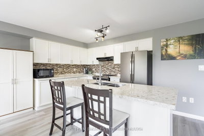 64 John W Taylor Avenue • New Tecumseth, ON photo 6