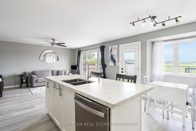 64 John W Taylor Avenue • New Tecumseth, ON photo 9