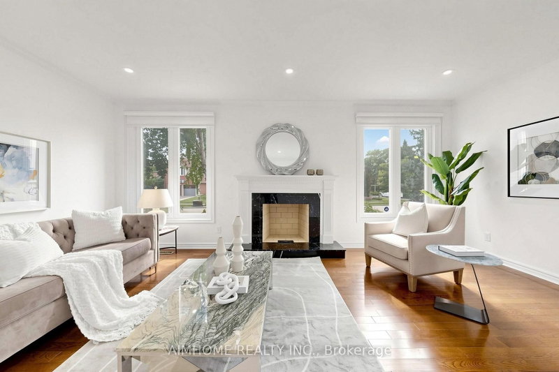 27 Melchior Crescent