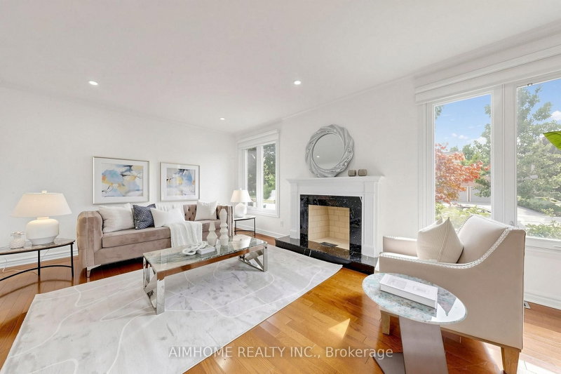 27 Melchior Crescent