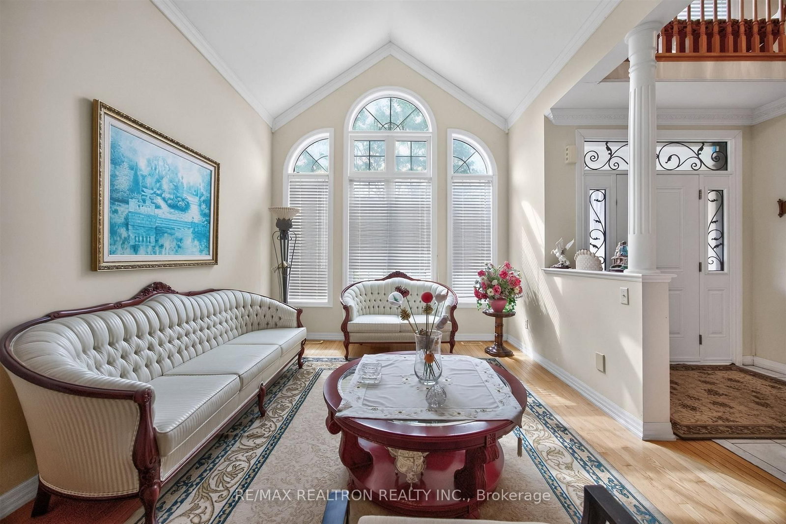 22 Queensborough Court • Richmond Hill, ON photo 11