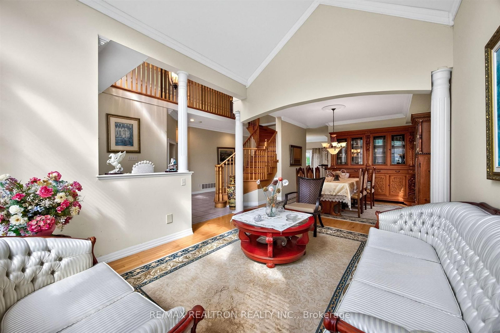 22 Queensborough Court • Richmond Hill, ON photo 13
