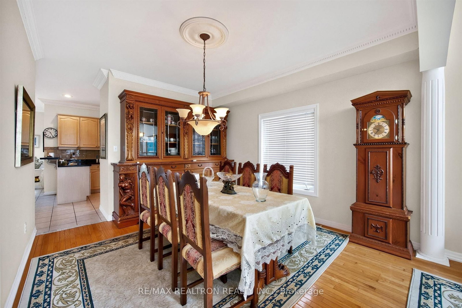 22 Queensborough Court • Richmond Hill, ON photo 14