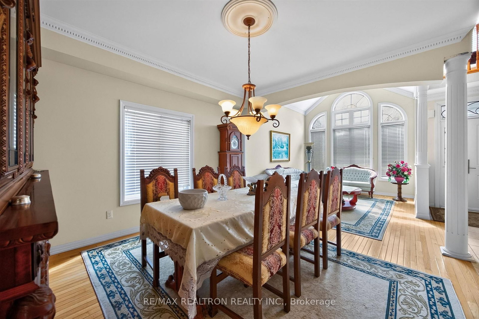22 Queensborough Court • Richmond Hill, ON photo 15