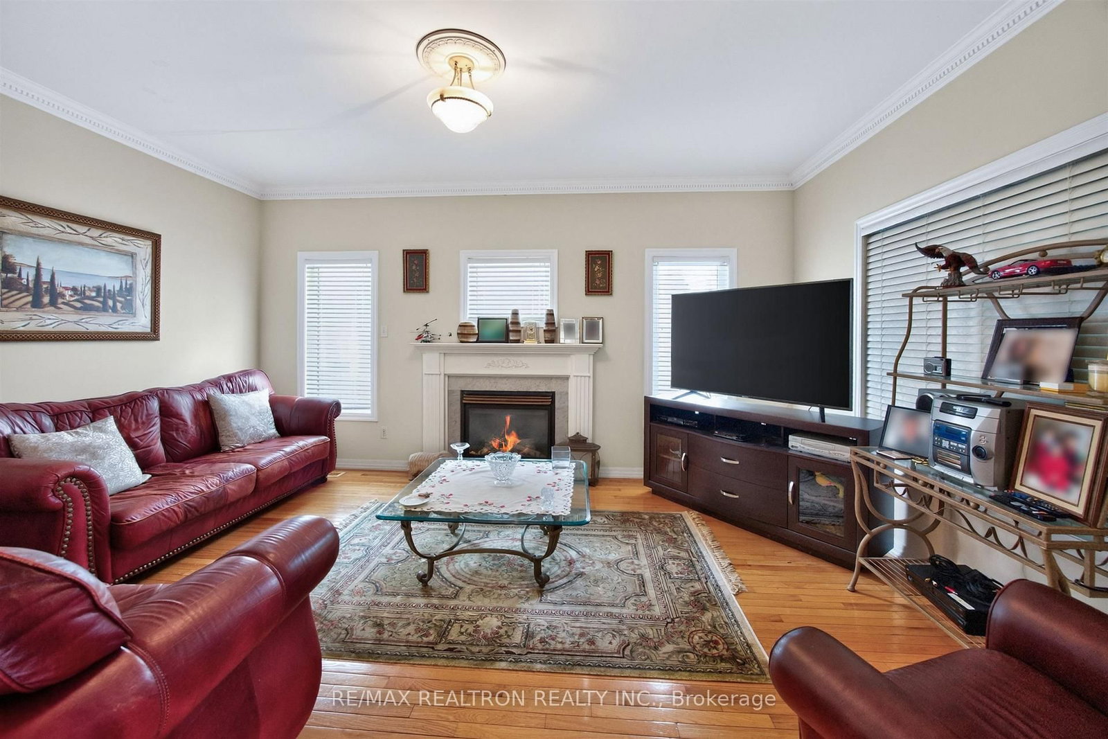 22 Queensborough Court • Richmond Hill, ON photo 21