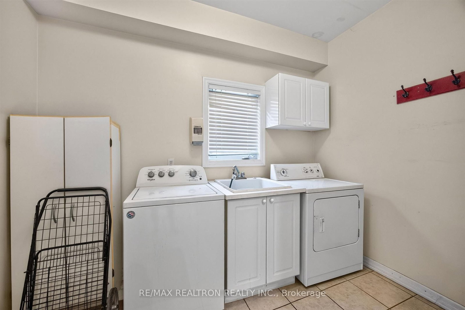 22 Queensborough Court • Richmond Hill, ON photo 24