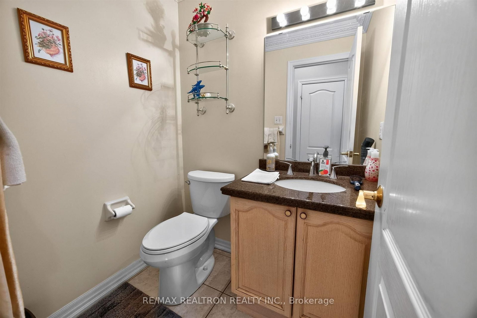 22 Queensborough Court • Richmond Hill, ON photo 25