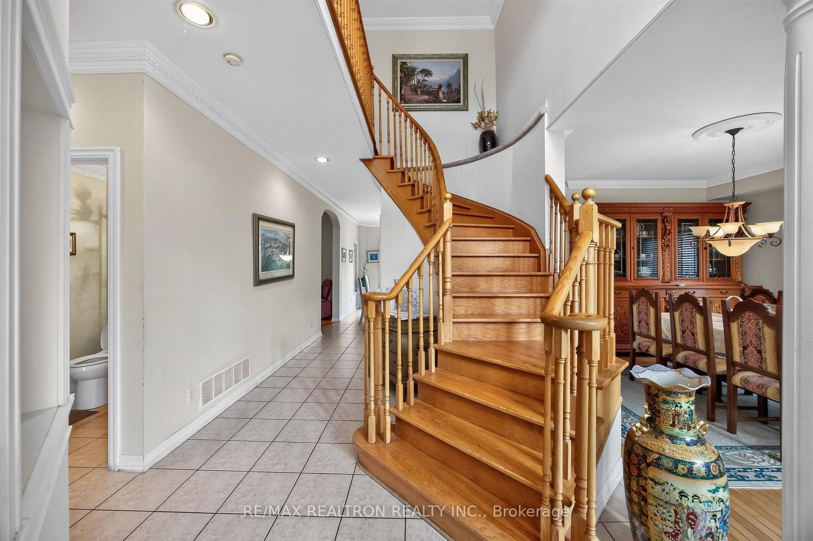 22 Queensborough Court • Richmond Hill, ON photo 26