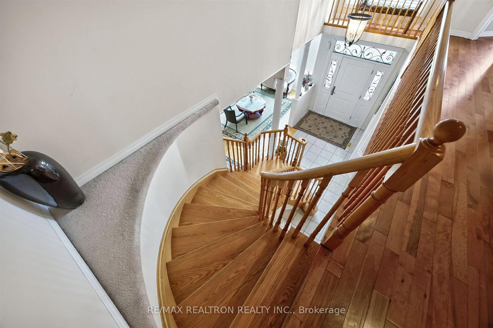 22 Queensborough Court • Richmond Hill, ON photo 27