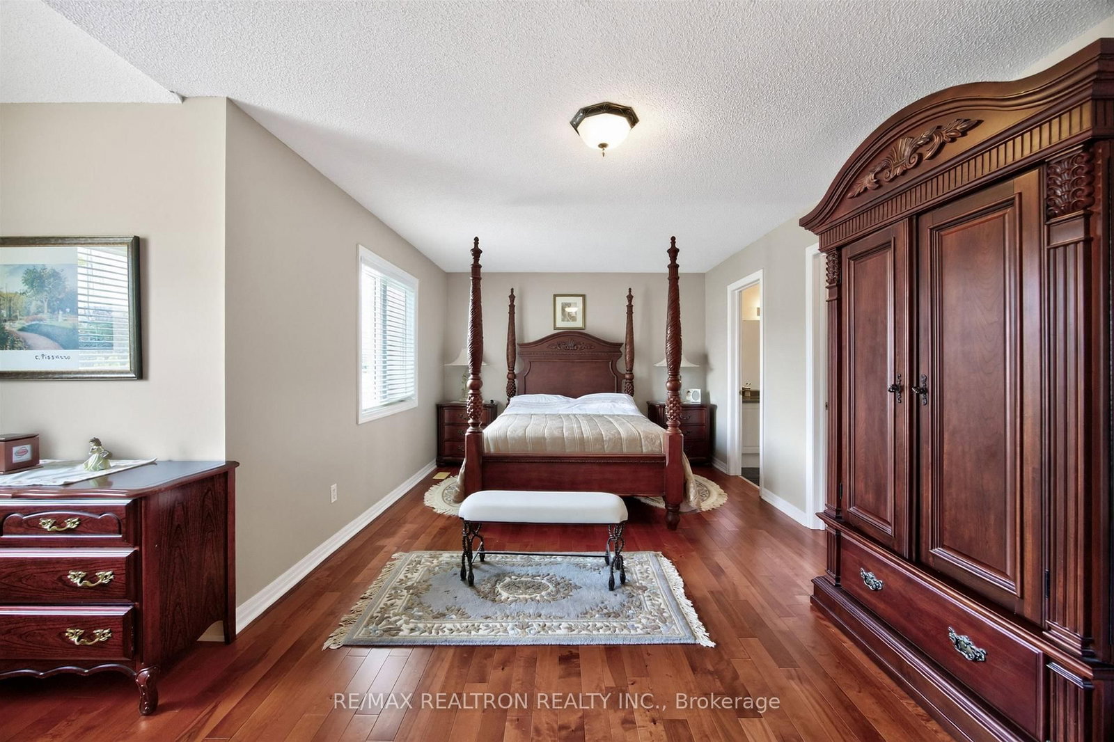 22 Queensborough Court • Richmond Hill, ON photo 30